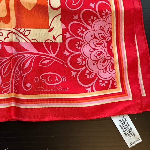 Oscar de la Renta silk scarf - Picture 1 of 2